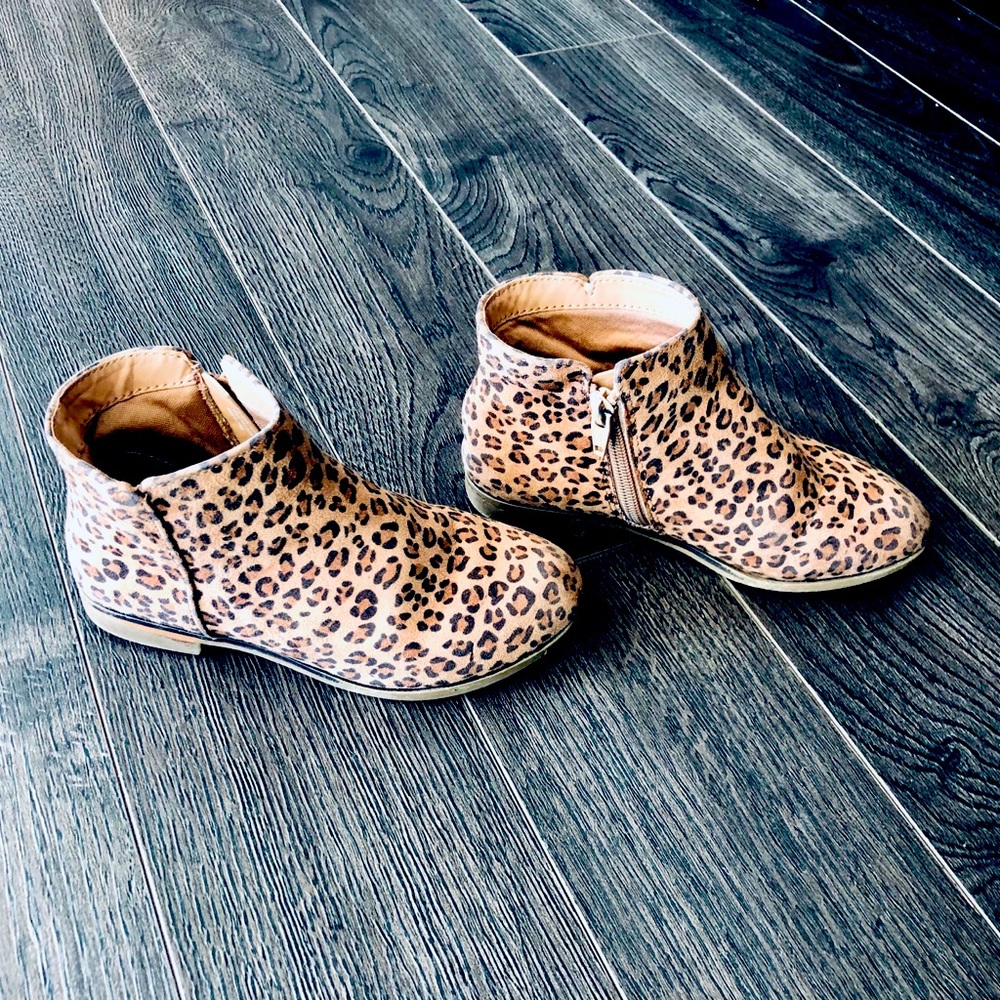 Girls Leopard Booties
